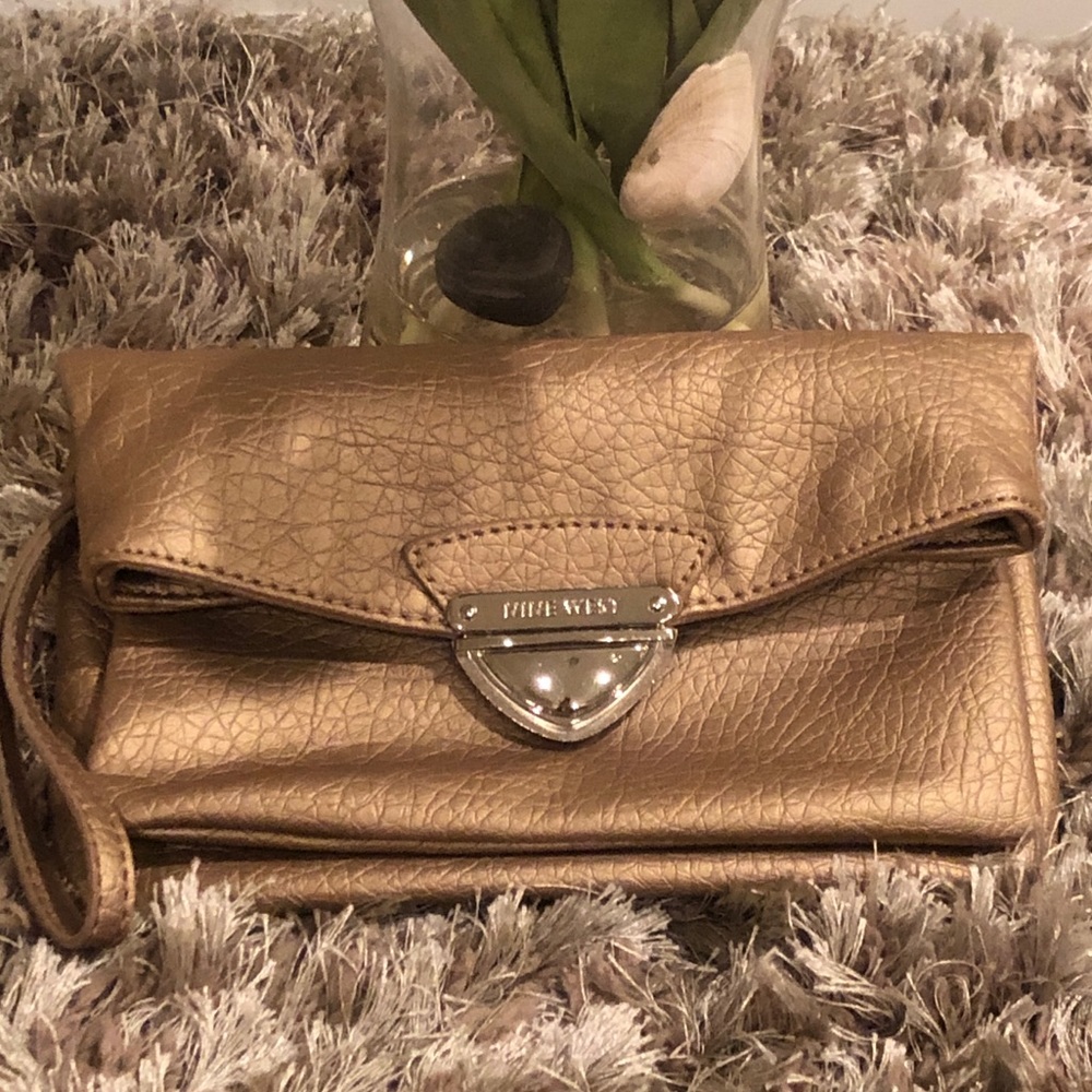 Nine West Gold Wristlet Clutch 4 Compartments